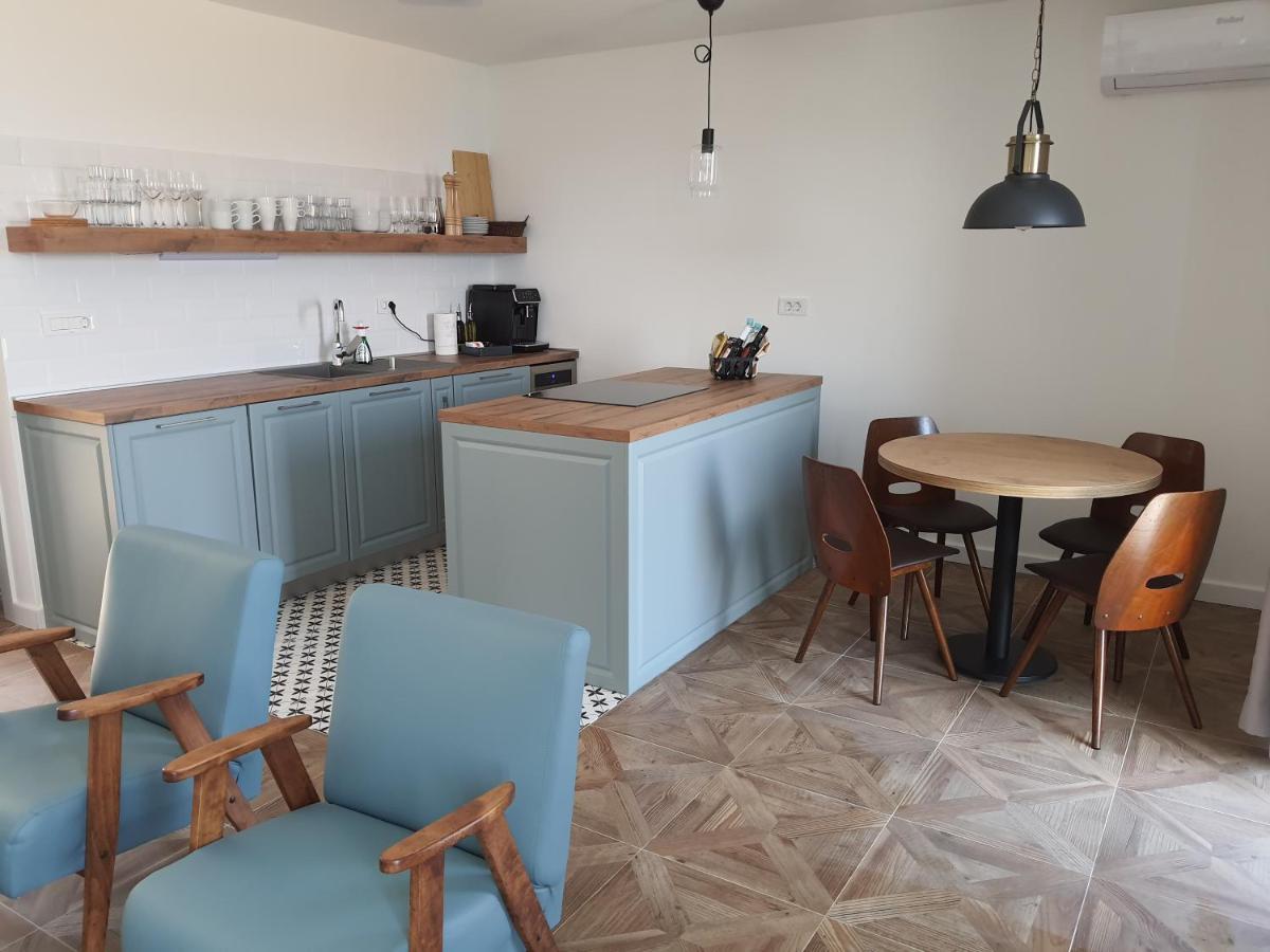 Apartments Krista Medveja Ngoại thất bức ảnh