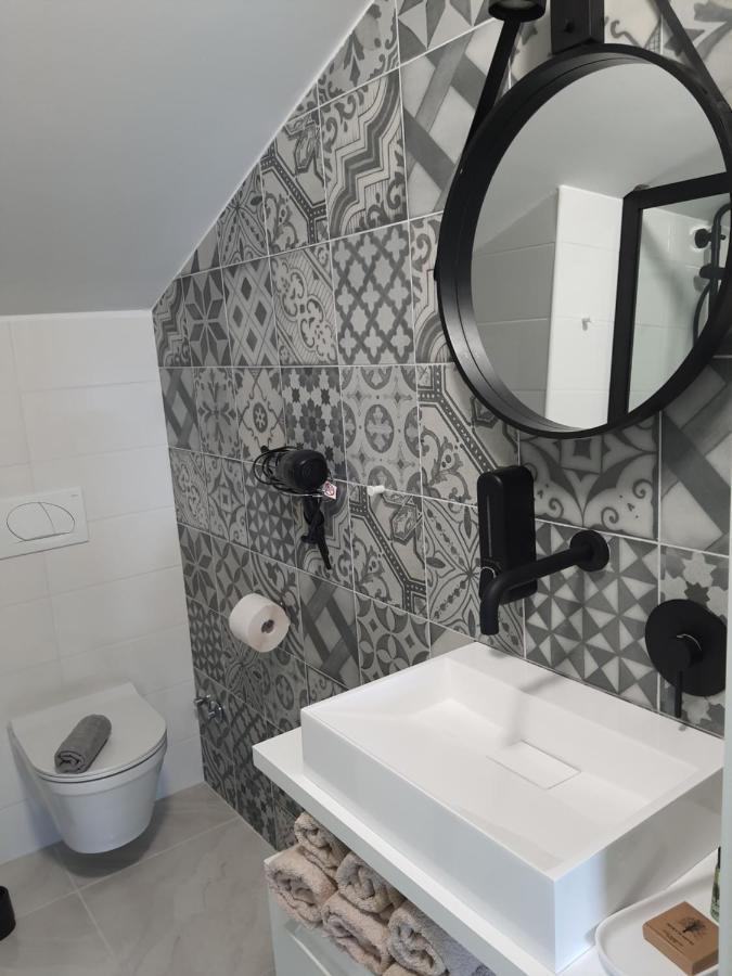 Apartments Krista Medveja Ngoại thất bức ảnh