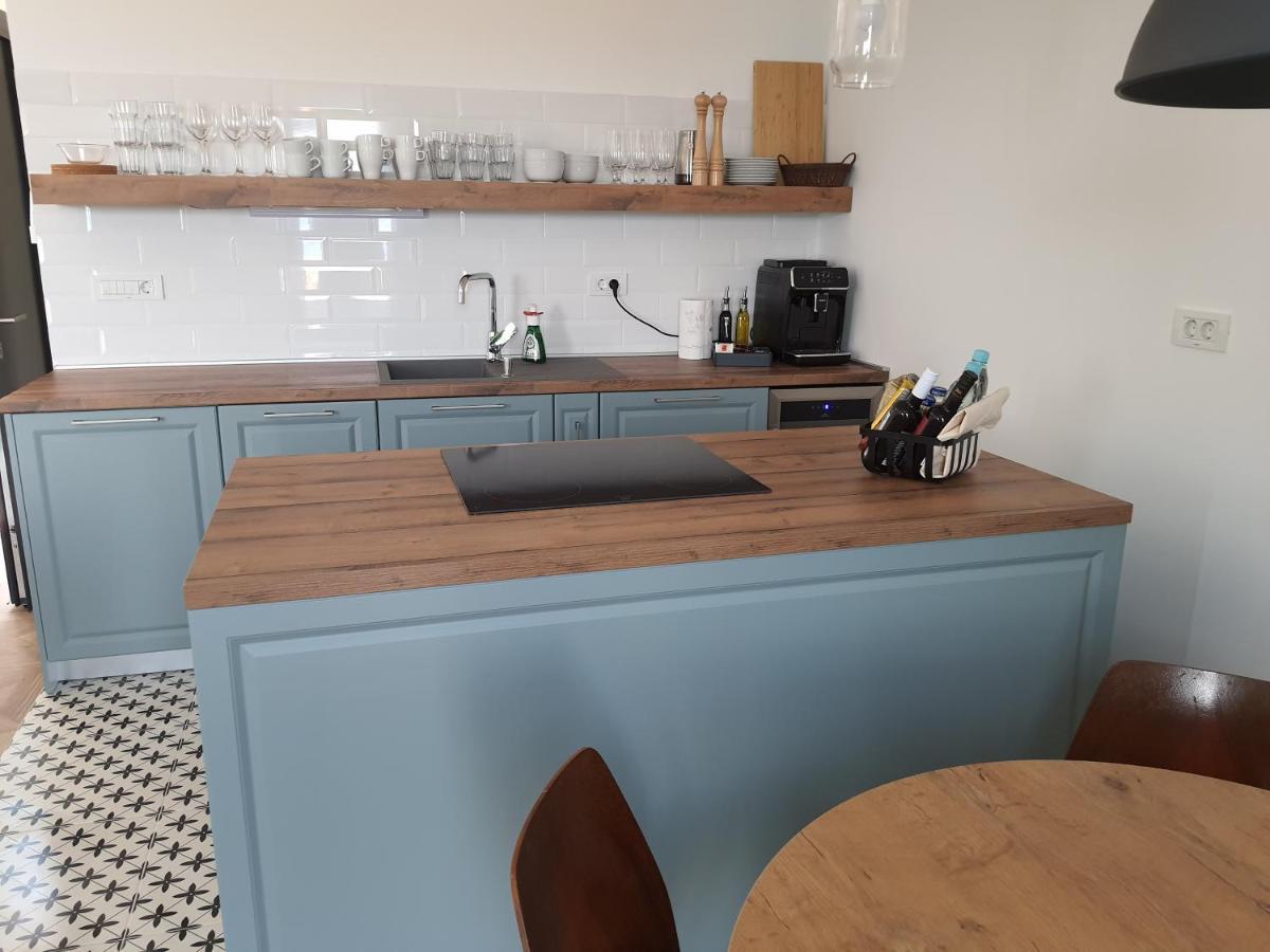 Apartments Krista Medveja Ngoại thất bức ảnh