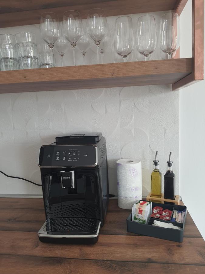 Apartments Krista Medveja Ngoại thất bức ảnh