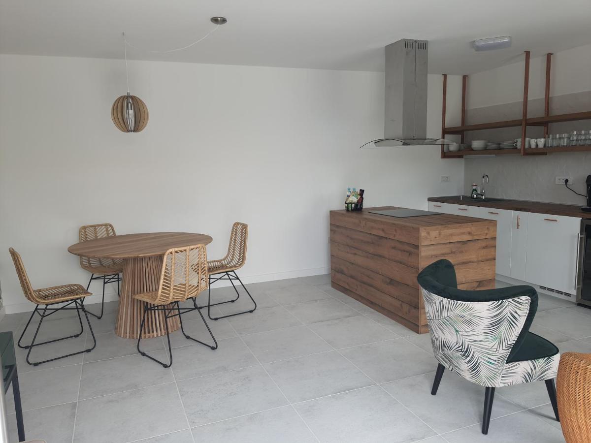 Apartments Krista Medveja Ngoại thất bức ảnh