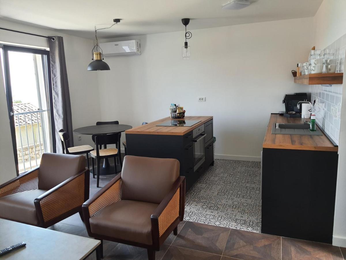 Apartments Krista Medveja Ngoại thất bức ảnh