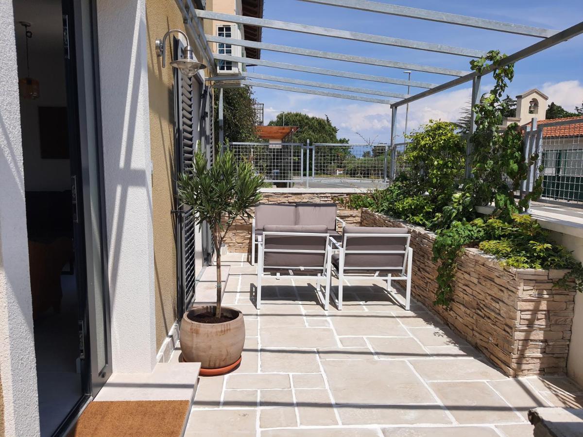 Apartments Krista Medveja Ngoại thất bức ảnh